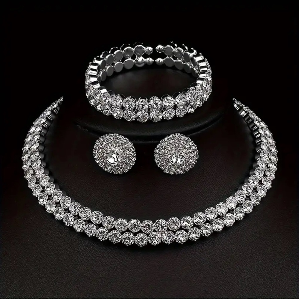 Shimmering Rhinestone Jewelry Set